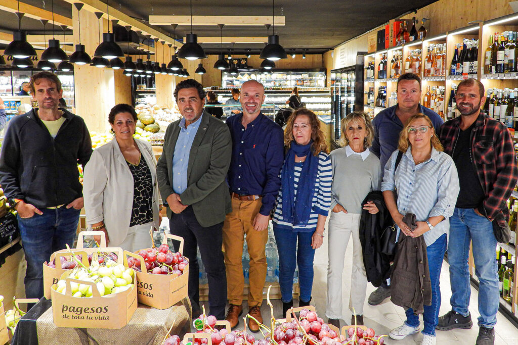 Agromart Balear Socis amb batle de Calvià a Botiga Agromart Santa Ponça