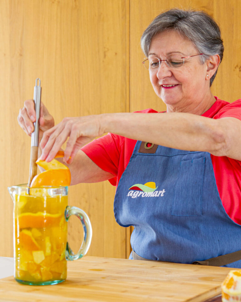 Sommer Sangria Rezept: Cava, Brandy, Obst – Agromart