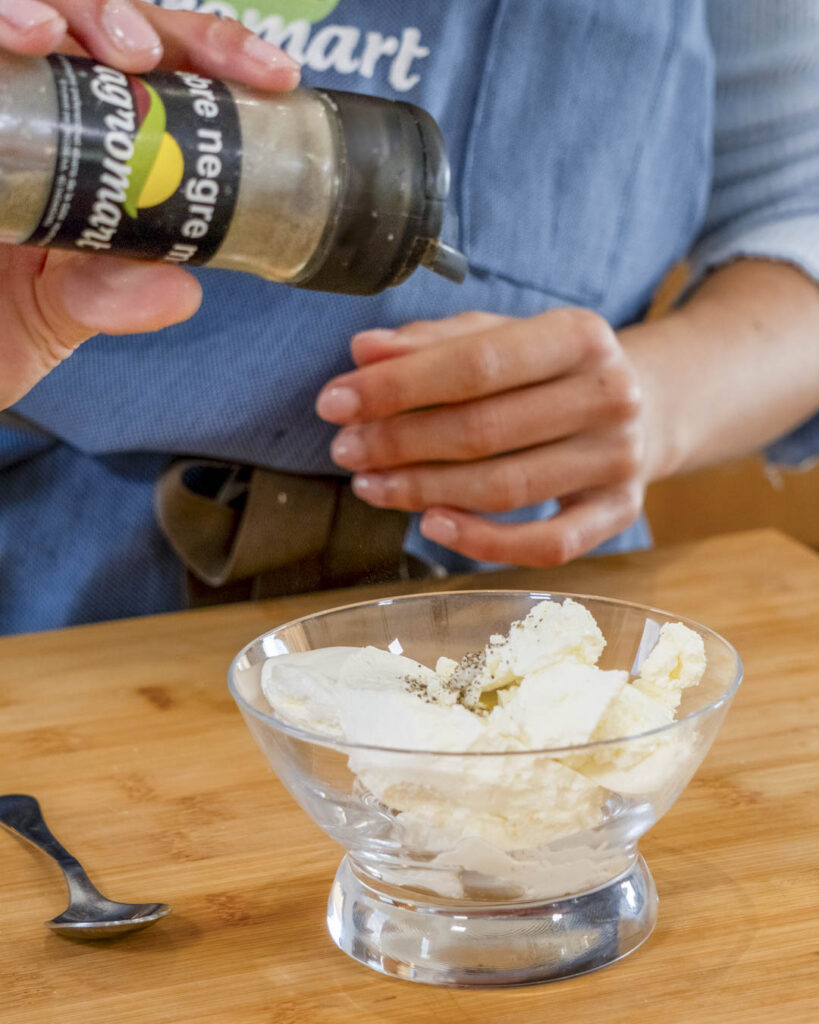 preparar farcit recepta coca de tomàtiga xerri Agromart