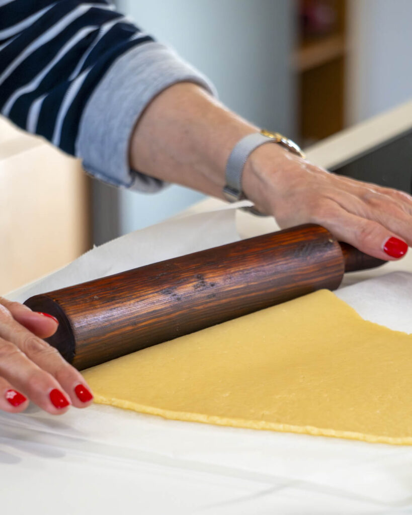 Coca de sobrassada amb sucre recepta estirar pasta Agromart