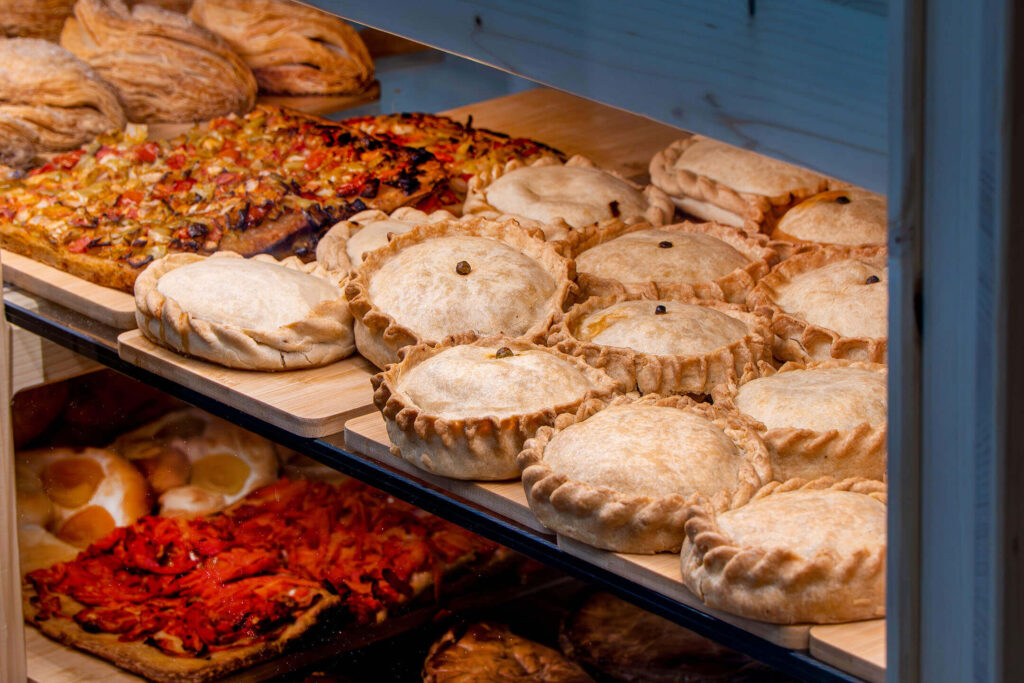Agromart Valencia productos típicos de mallorca, empanadas y sobrassada