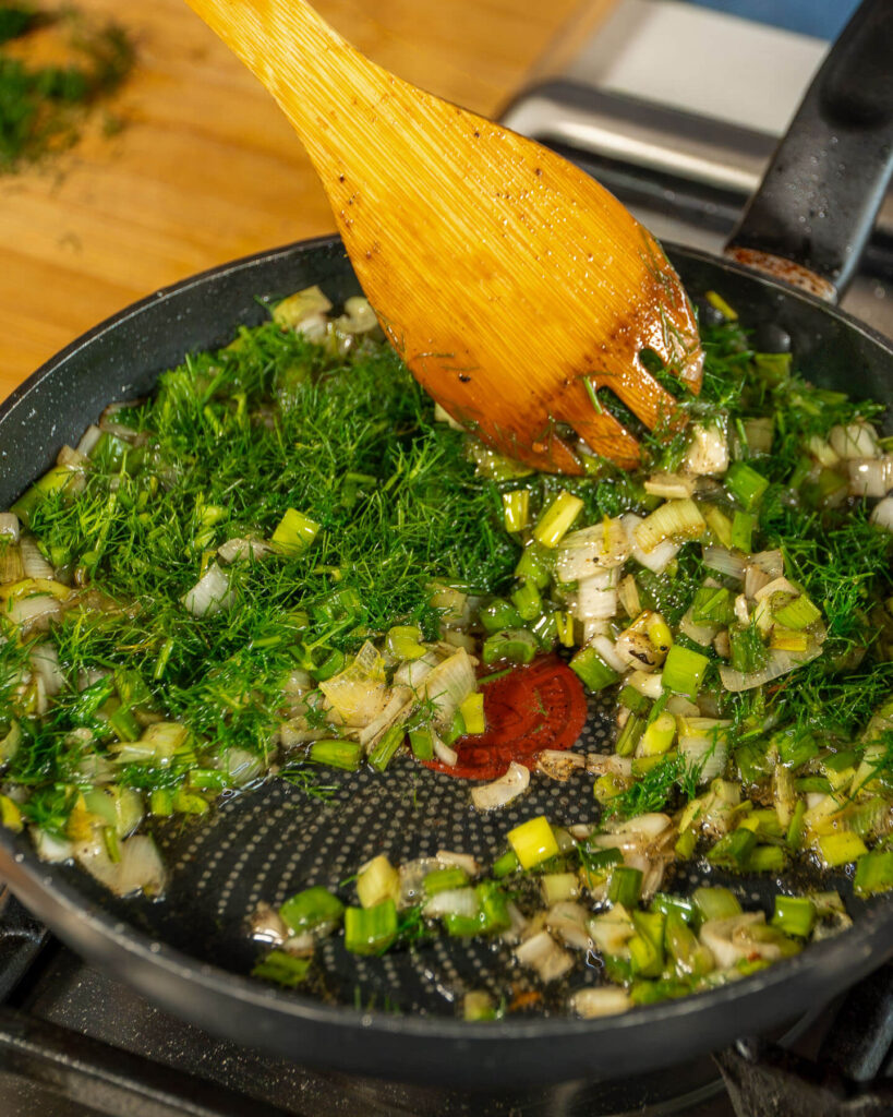 afegir fonoll a les verdures Recepta Tradicional Frit de Pasqua Agromart Balear