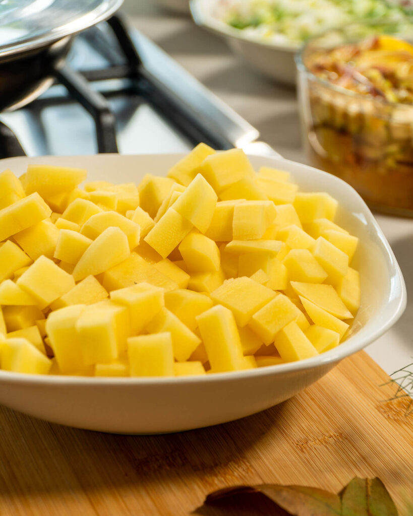 patata tallada en daus Recepta Tradicional Frit de Pasqua Agromart Balear