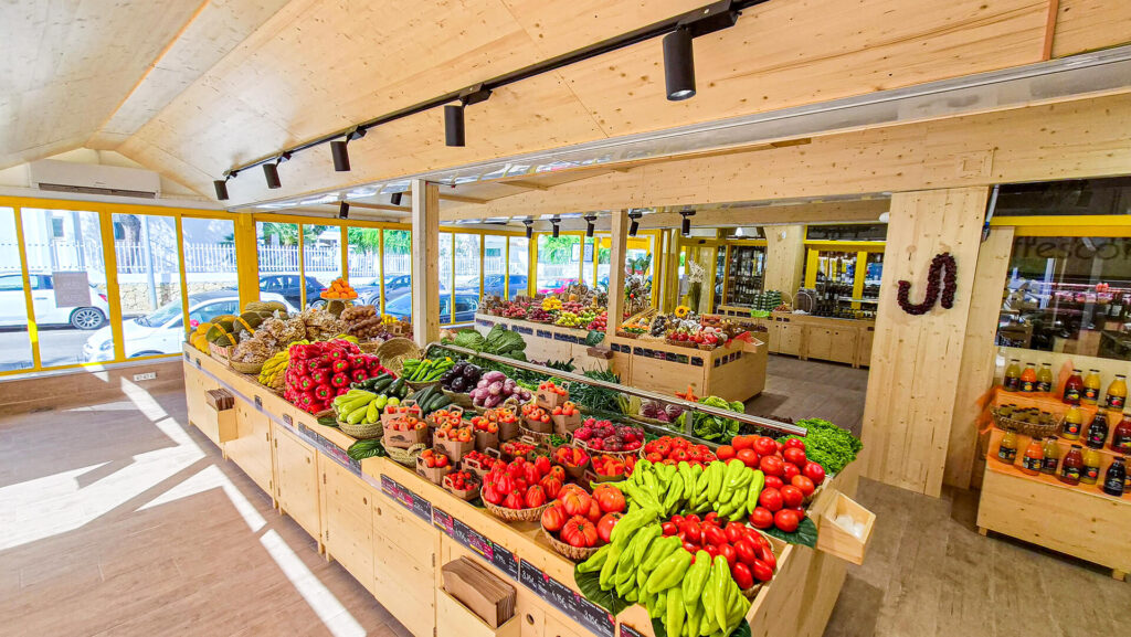 Agromart Balear Port de Pollença secció fruita i verdura de qualitat