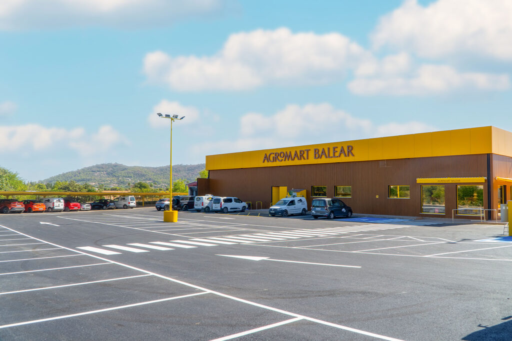 Agromart balear Inca davant hospital comarcal Inca